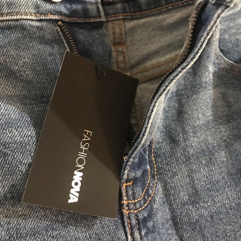 NWT Mom jeans